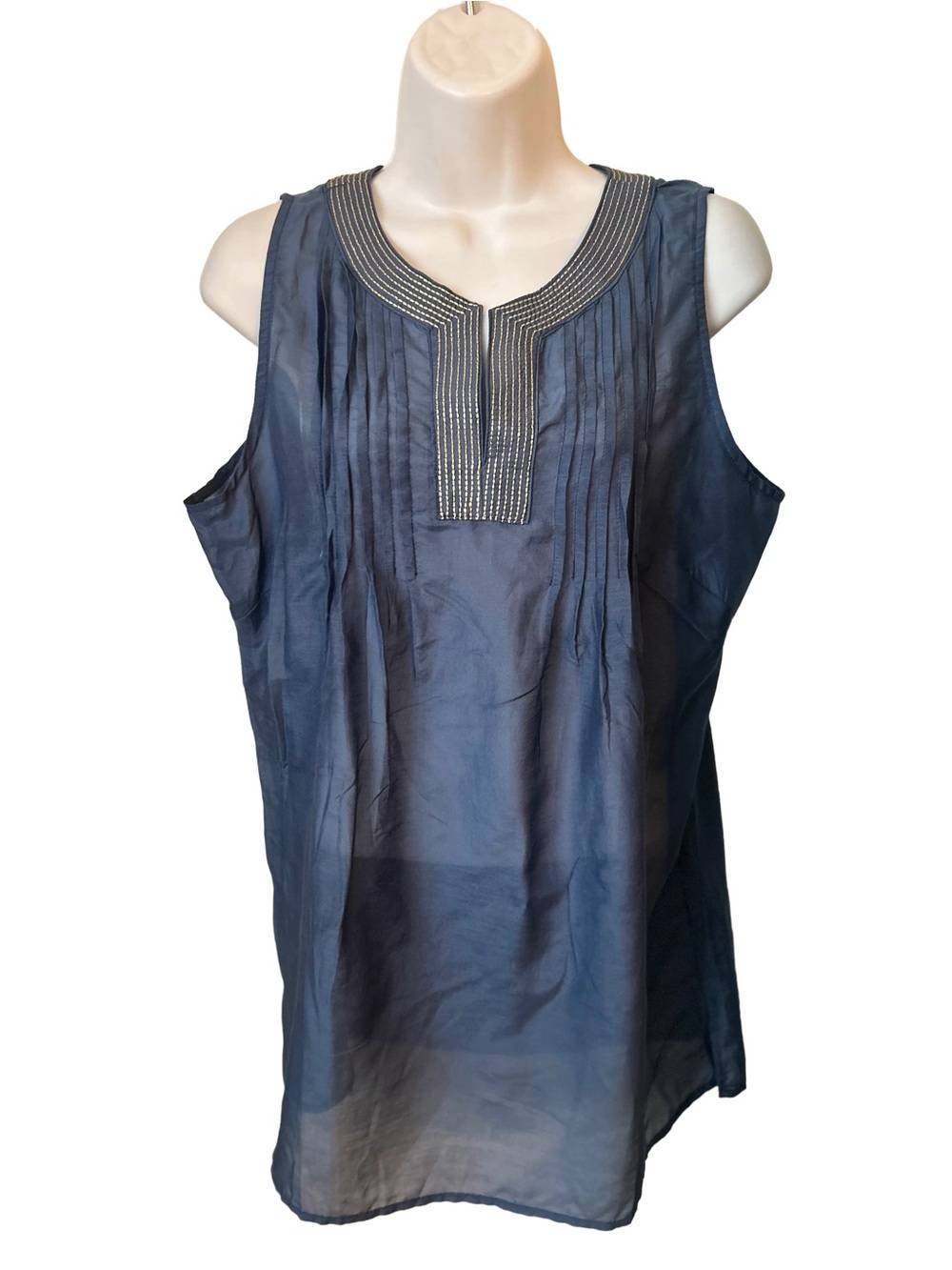 WinterSilks, Sleeveless Navy Beaded Trim Women's Top, Sz S